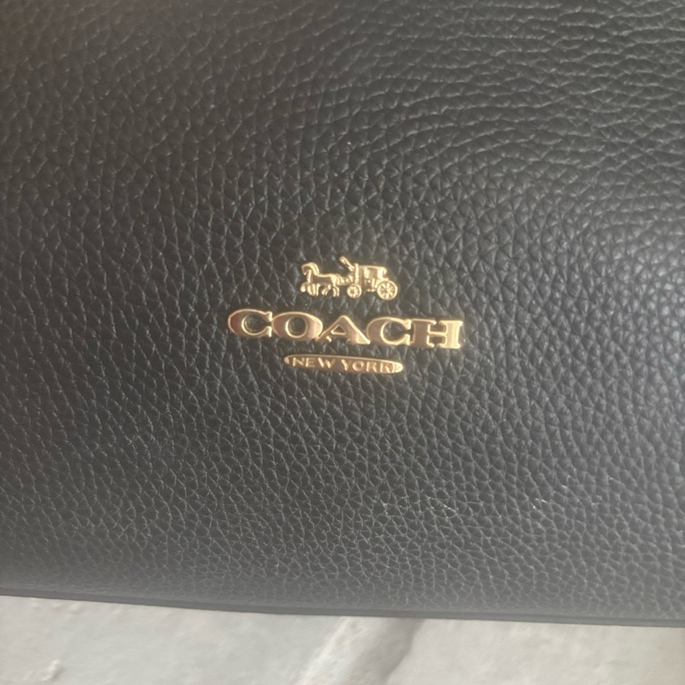 Coach Vintage Black pebbled leather shoulder bag, excellent condition! - Picture 6 of 13